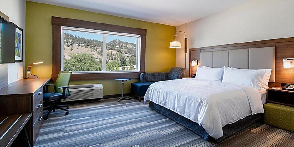 Holiday Inn Express & Suites - Brandon By Ihg Zewnętrze zdjęcie