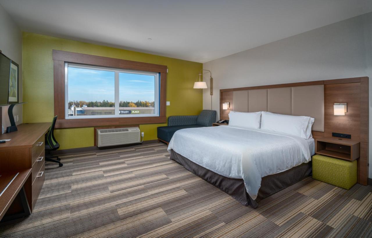 Holiday Inn Express & Suites - Brandon By Ihg Zewnętrze zdjęcie