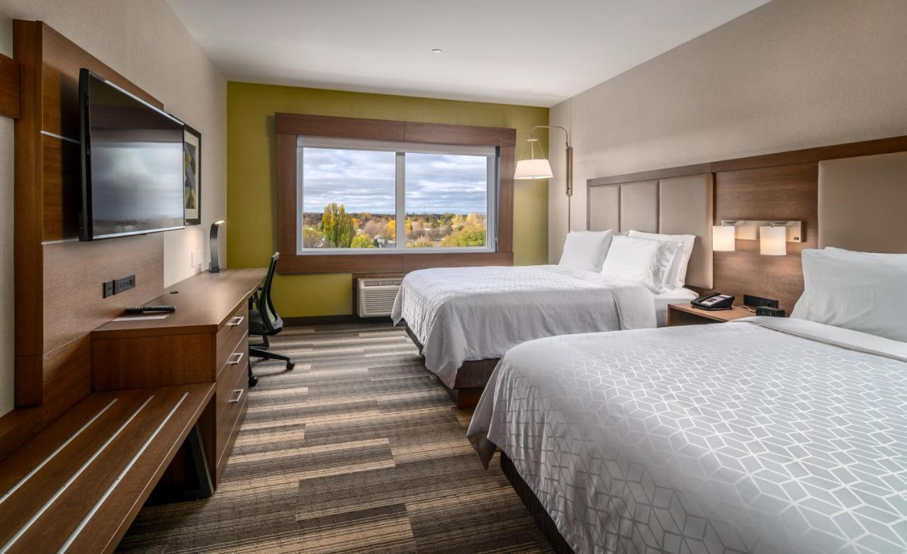 Holiday Inn Express & Suites - Brandon By Ihg Zewnętrze zdjęcie