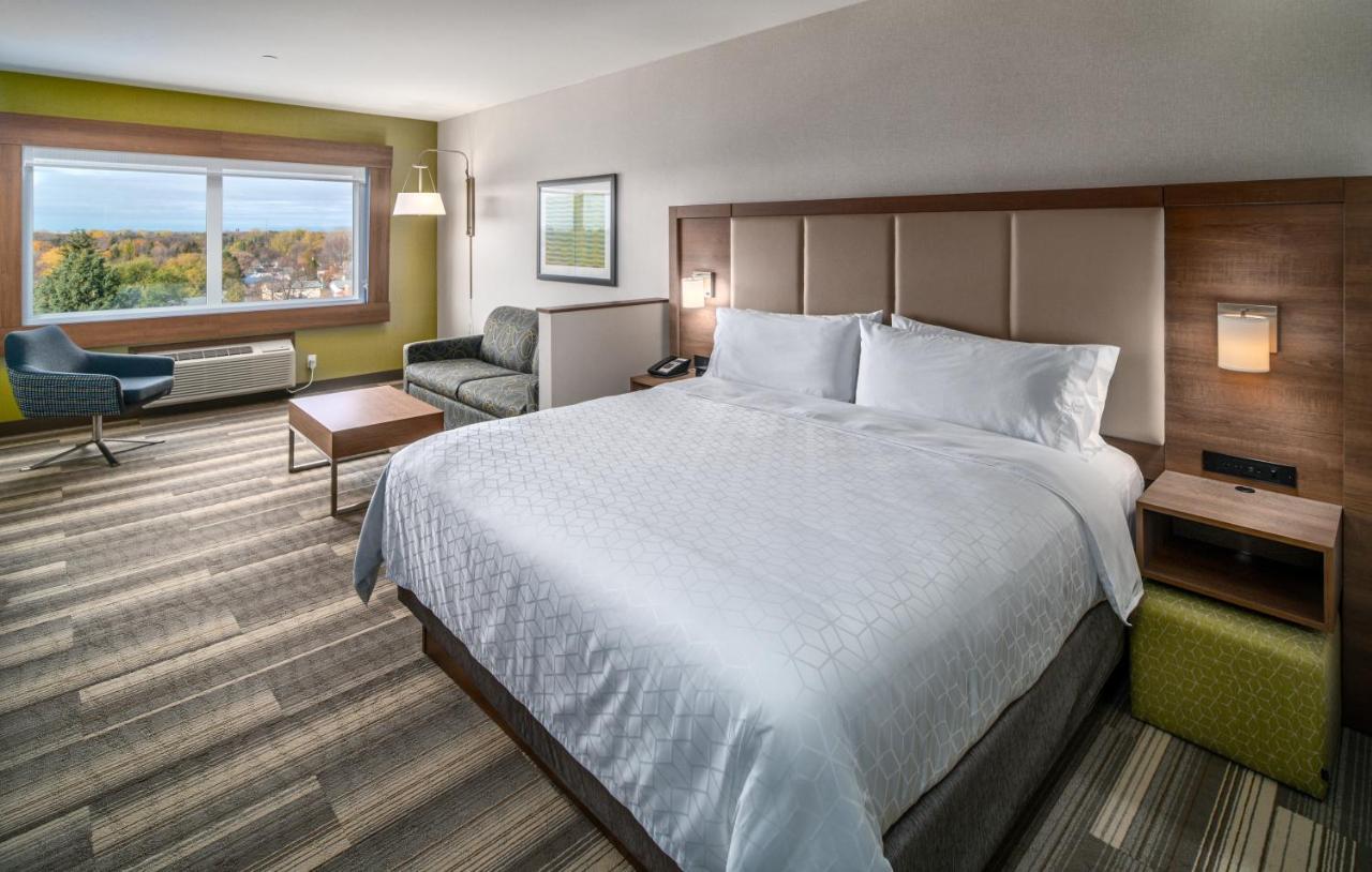 Holiday Inn Express & Suites - Brandon By Ihg Zewnętrze zdjęcie