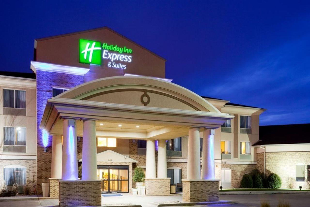 Holiday Inn Express & Suites - Brandon By Ihg Zewnętrze zdjęcie